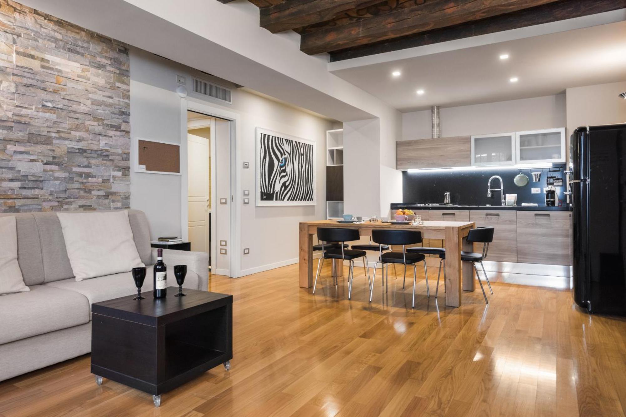 Flats4Rent Federica Apartment Verona Bagian luar foto