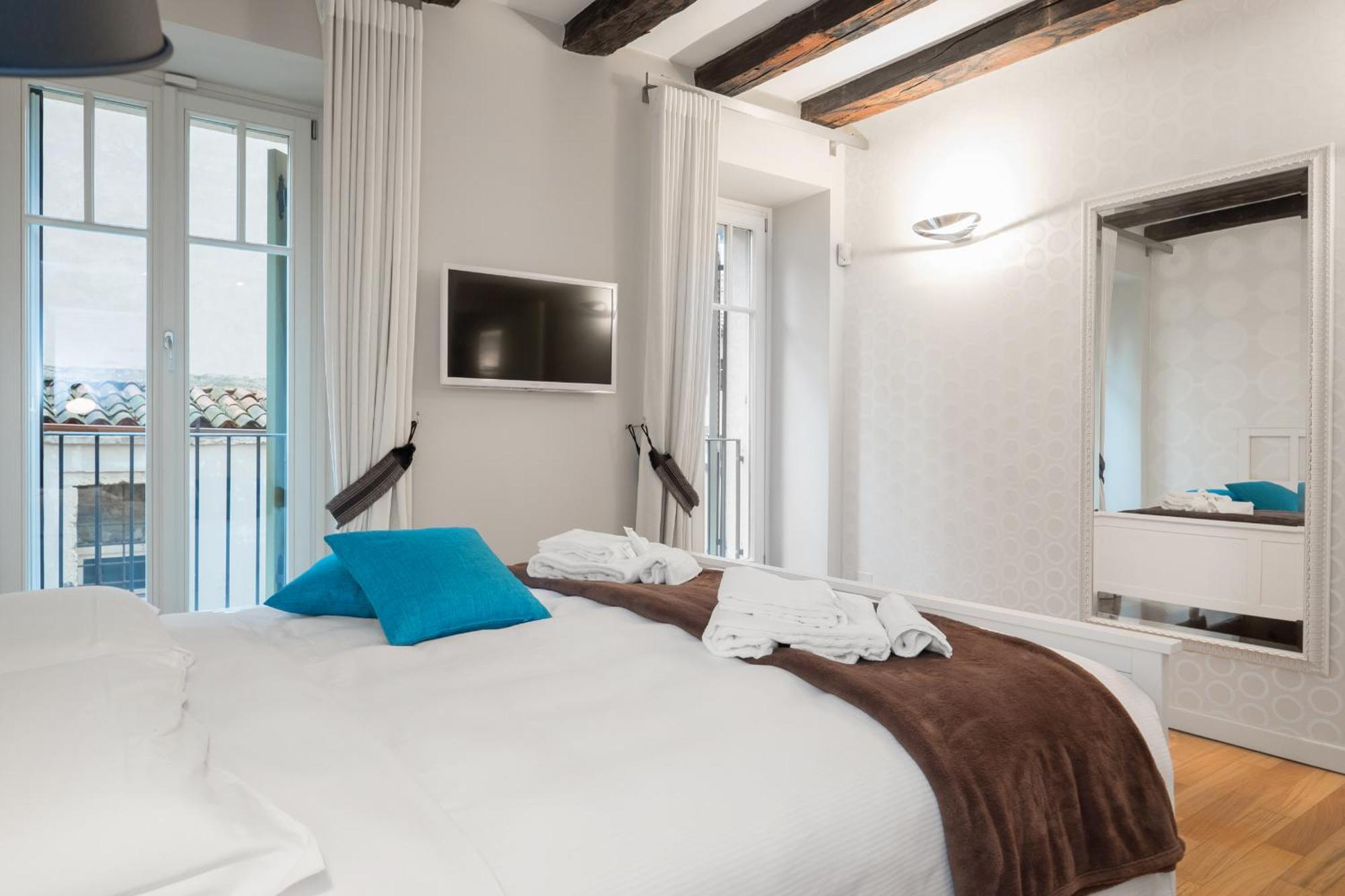 Flats4Rent Federica Apartment Verona Bagian luar foto